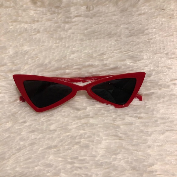 Accessories - red funky retro sunglasses